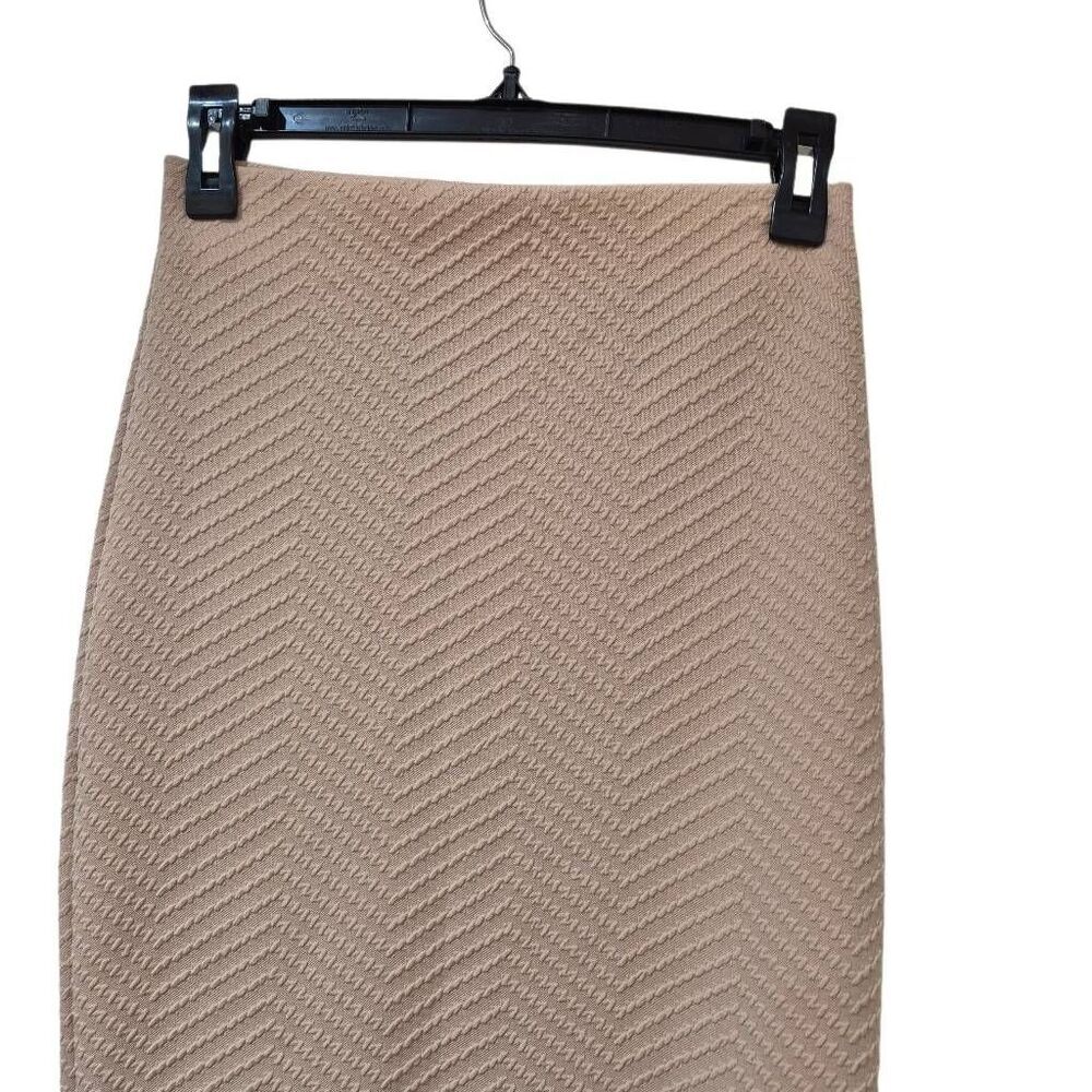 Brat Star Women's Ecru Polyester/Spandex Knit Textured Pencil Skirt EUC - Picture 6 of 11